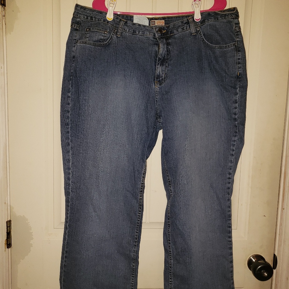 Boot cut jeans